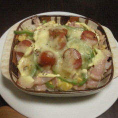 ☆お手軽ツナベーコン入りごはんピザ☆