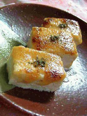 お豆腐の、みそマヨ田楽。