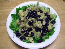 さつまいもの黒豆サラダ