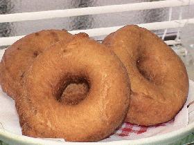 白ゴマ豆腐ドーナッツ