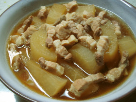 ♪スープも飲み干す大根と豚肉の煮物♪