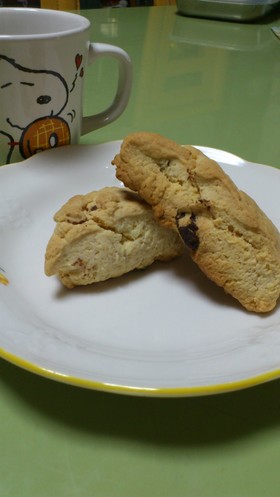 簡単なのに美味！スタバ風チョコスコーン♡