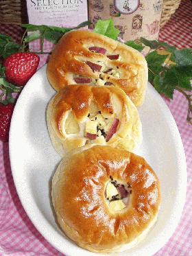 秋の味覚~☆・:.,;*さつまいもパン