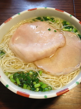 鍋ひとつで簡単インスタント煮麺（にうめん