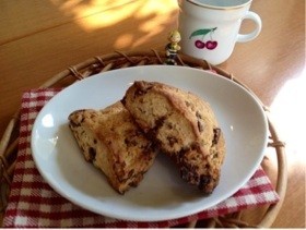 板チョコで簡単！⁑スタバ風スコーン⁑