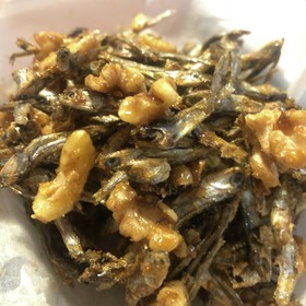 レンジで。くるみだらけの田作り