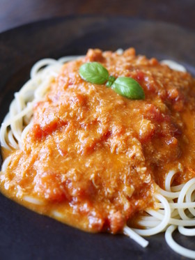 蟹味噌のコクがたまらん！◆カニのトマトクリームパスタ◆
