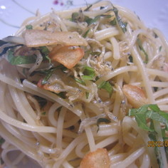 ニンニクちりめんしそパスタ