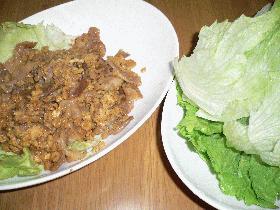 ＊お肉のレタス包み＊