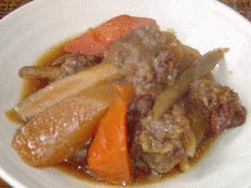 牛すじ煮込み