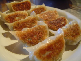 じっくり作った!皮も作る餃子
