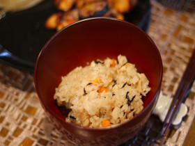 ひじきの炊き込みご飯