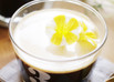 コーヒーゼリーのシナモンソースがけ