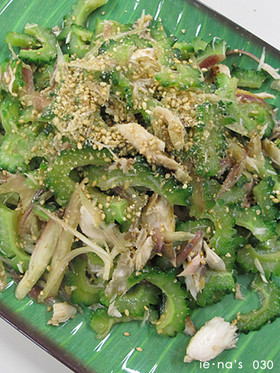 ゴーヤと焼さばのごま和え