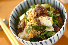 市販のサンマ蒲焼の卵とじ丼