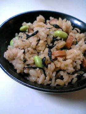 カルシウムたっぷり！牛乳deひじきご飯