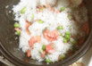 彩りよく♪紅鮭と枝豆の混ぜご飯