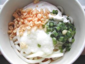 *お昼に！簡単・とろたまうどん*