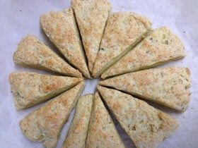 オリーブ油で簡単さつまいもスコーン