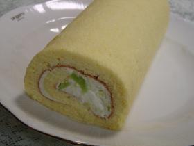 メロンムースロールケーキ