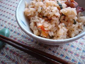 タコと自家製ドライトマトのご飯