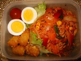 【弁当】　ナポリタンで弁当♪