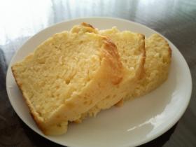 ヨーグルトチーズのパウンドケーキ