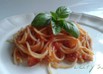 トマトソースとベーコンのパスタ