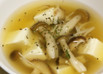 きのこと豆腐の塩麹コンソメスープ