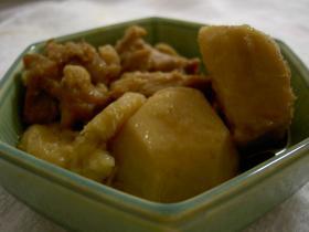 サトイモと鶏肉の煮物