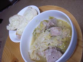 豚と野菜の煮込み料理