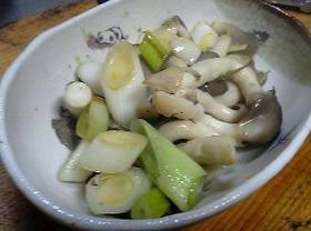 あともう一品！！きのこと長ネギの炒め物。