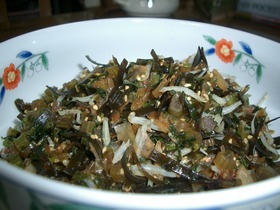 捨てられない大根の葉とだし昆布の炒め物