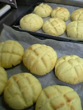 ホームベーカリーで！メロメロンパン