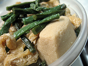 わらびと高野豆腐の煮物