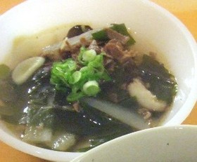 韓国風にんにくわかめスープ