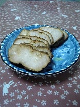 煮ブタ。をプロデュース