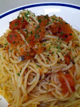 ・・ちょびっとアンチョビパスタ・・