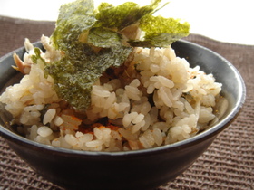 ごぼうとツナの韓流(?)炊き込みご飯