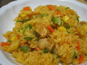 炊飯器におまかせ、カレーピラフ