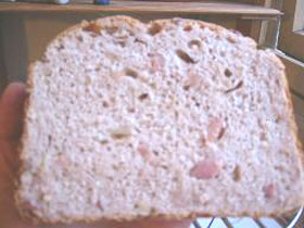 オニオンベーコンくるみパン