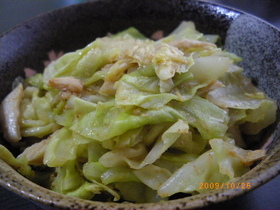 蒸し鶏とキャベツのごま酢あえ