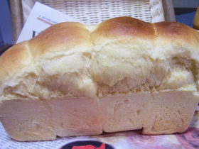 レンジで食パン♪ふくらみすぎだよっ