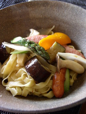ゴロゴロ野菜のシンプルパスタ