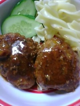 子どもが喜ぶ!煮込みハンバーグ