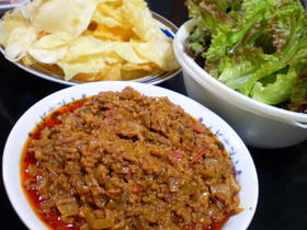 挽き肉のレタス包み．☆．。．:*･ﾟ