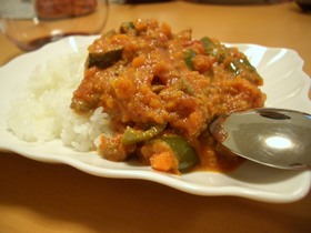 たっぷりトマトカレー