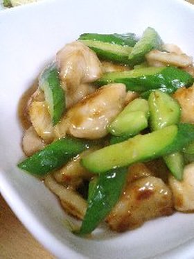 醤爆鶏丁（台湾風、鶏ときゅうりの炒め物）