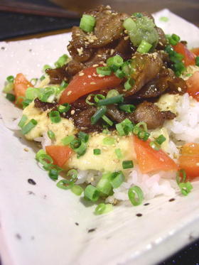 なんでもトッピン◆カリッフワ豚丼