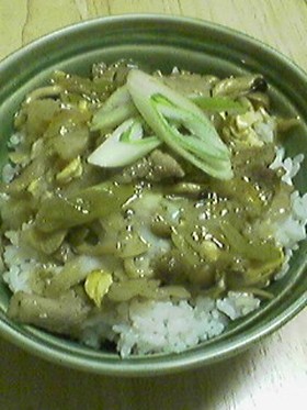 給料前に★ブタとシメジのチャチャット丼